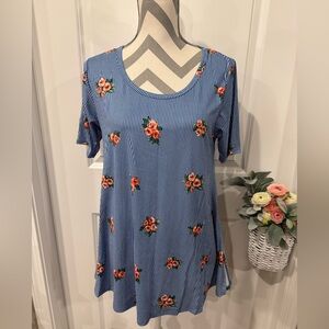 LulaRoe Floral Blue Striped Women's Top